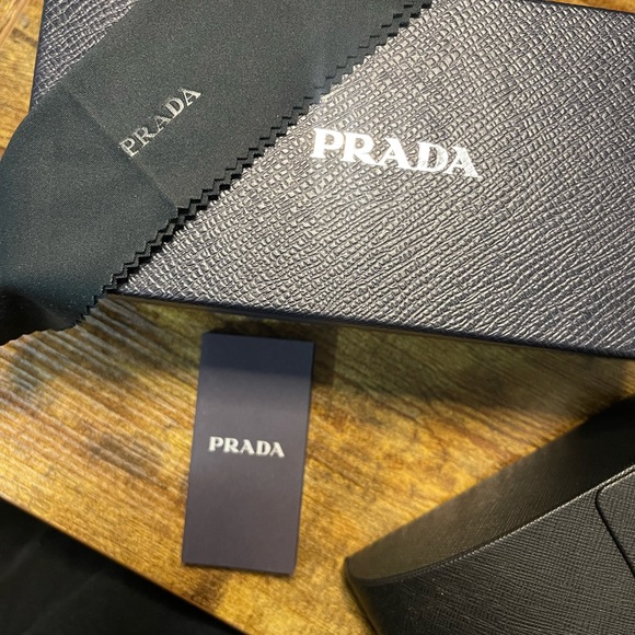 Prada Cat Eye Logo Sunglasses - Authentic - Picture 7 of 11